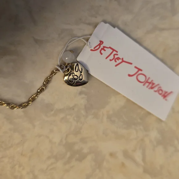 Betsey Johnson Pink Camera Pendant Necklace with Black Bow NWT! Rare! - Picture 14 of 16